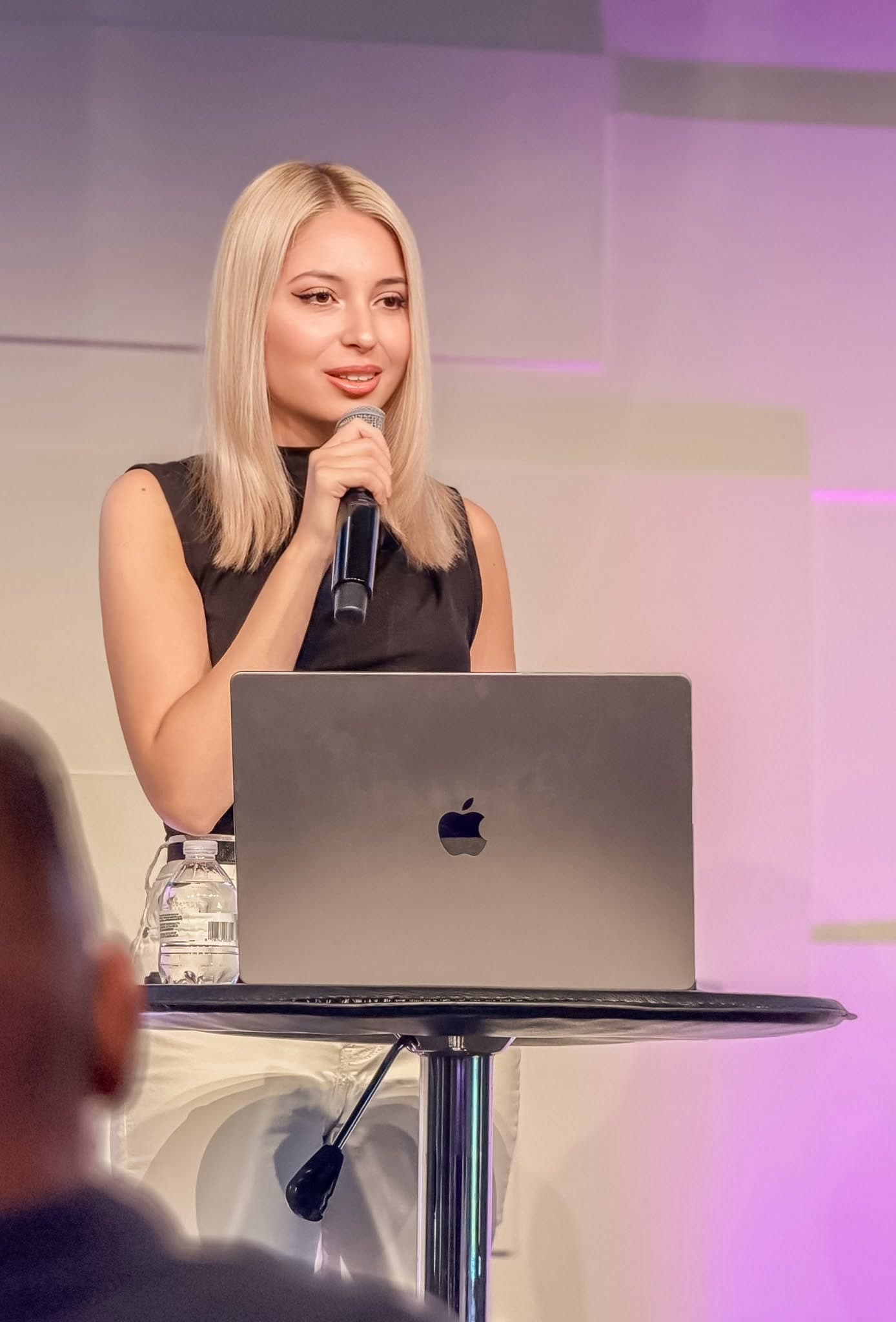 Ariadni ministry moment