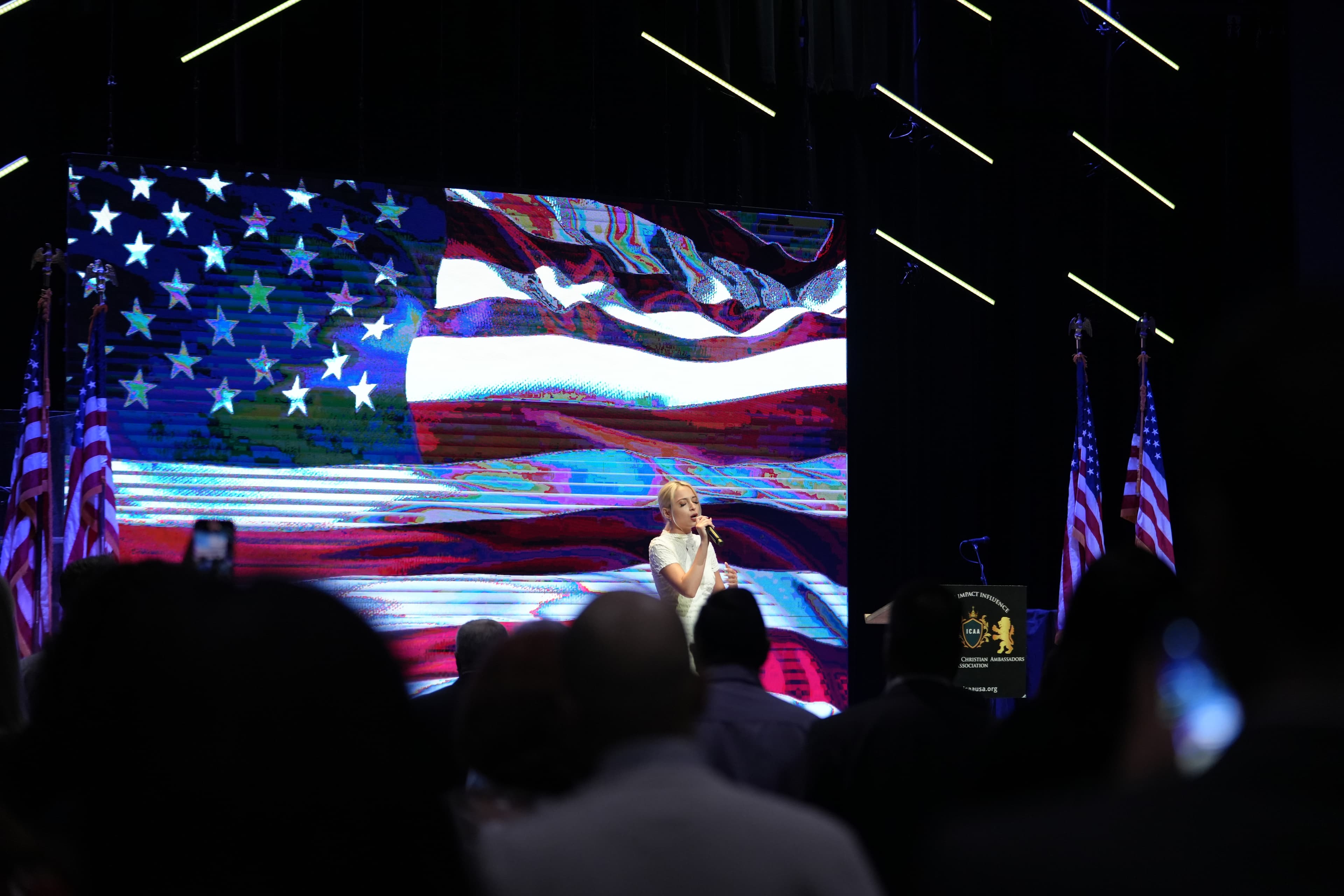 Ariadni ministry moment